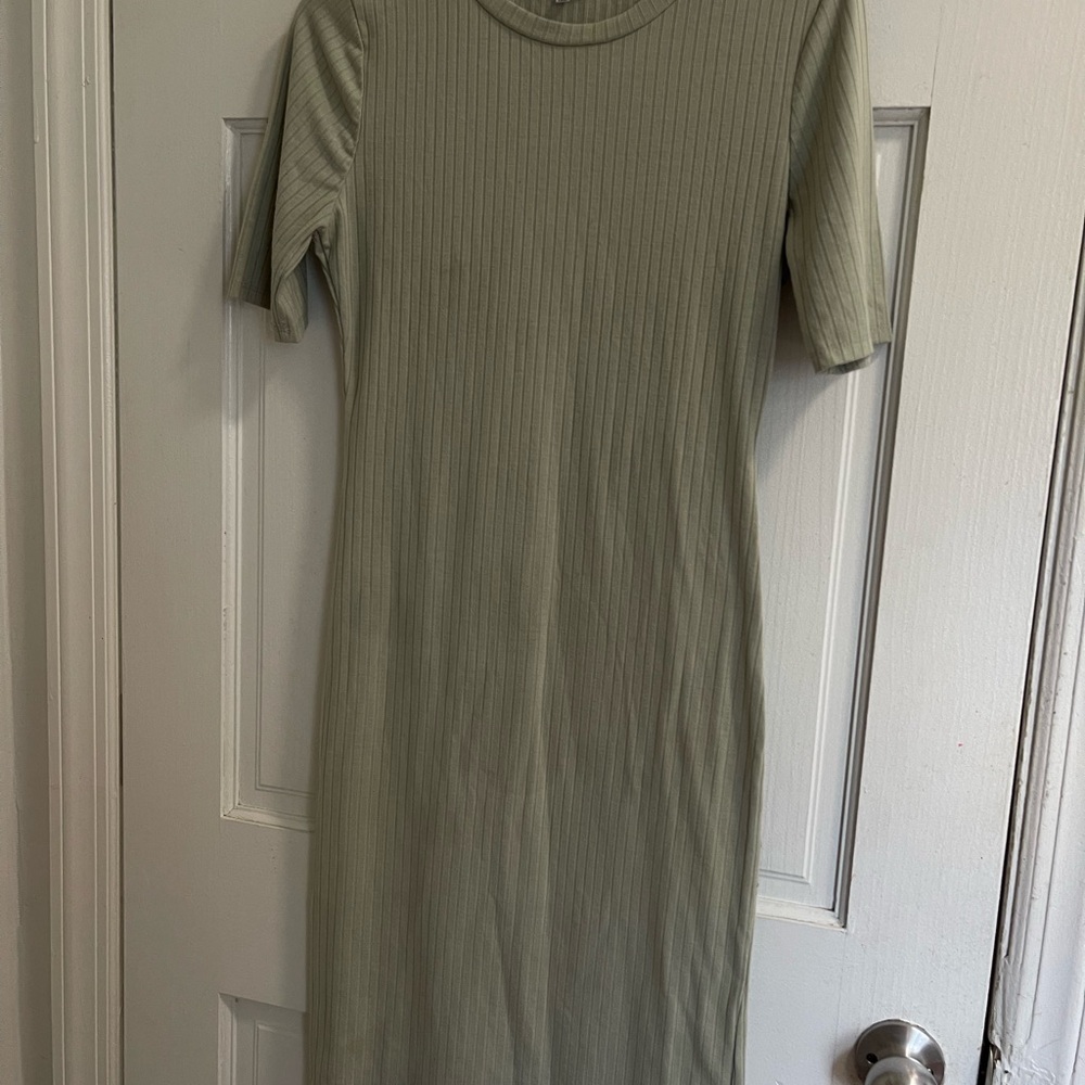 Fashion Nova Sage Green Ribbed Bodycon Midi Dress Size L
